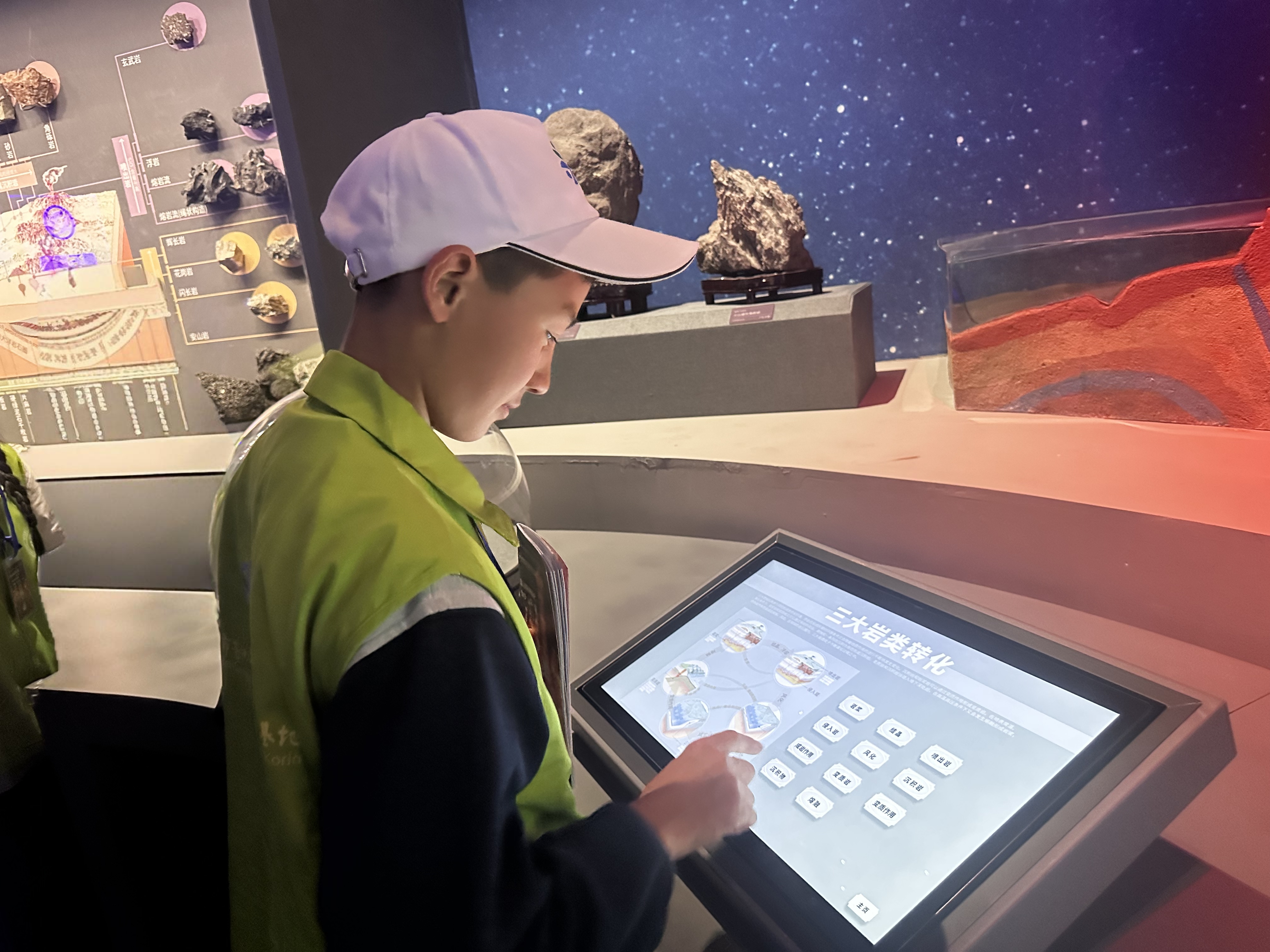 mmexport1776510887661